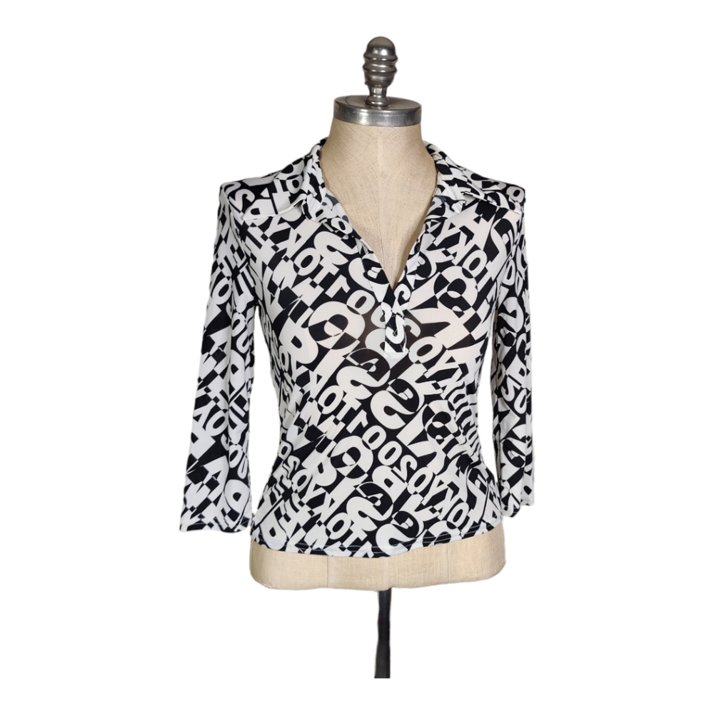 Sinéquanone Paris France woman's Graphic Black White Stretch V-neck Top Small